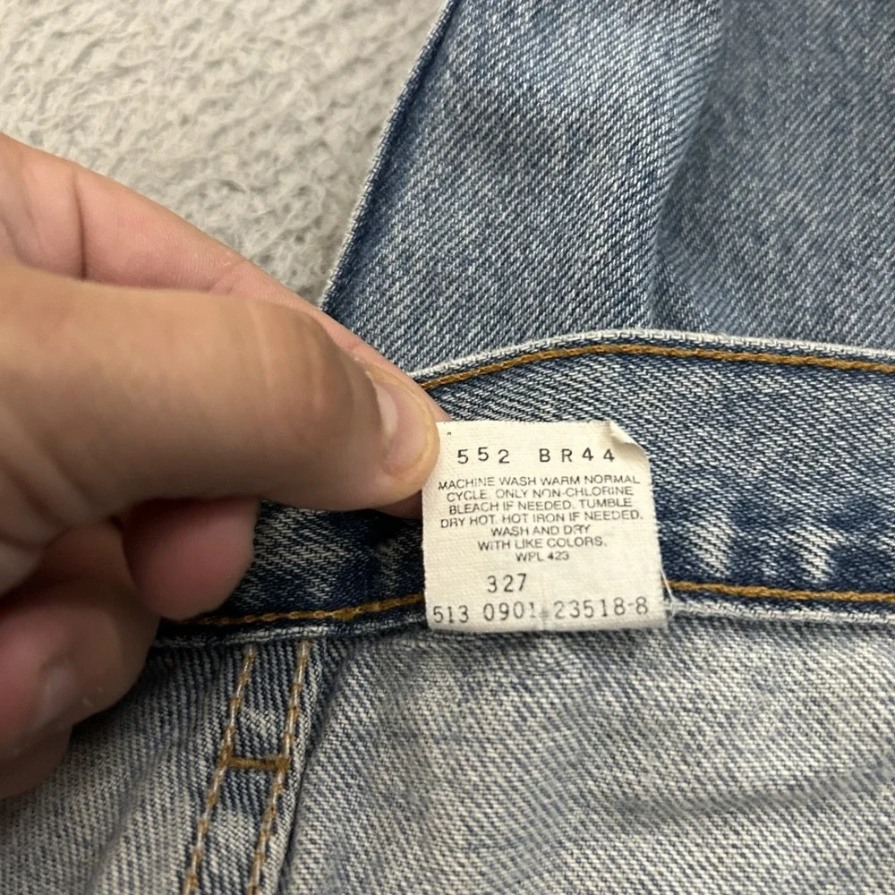 Vintage Levis Jeans Mens 36x29 Blue Denim 550 Relaxed Fit American Work Wear